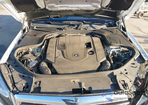 2018 Mercedes-Benz S 560 z USA, uszkodzony, nr VIN WDDUG8DB4JA399620